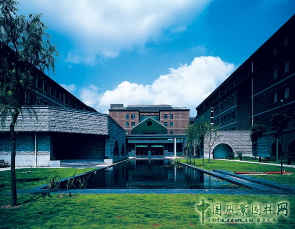 深圳平安金融大學(xué) 景觀設(shè)計(jì) 何小強(qiáng) 設(shè)計(jì)師 中國(guó)風(fēng)景園林網(wǎng)