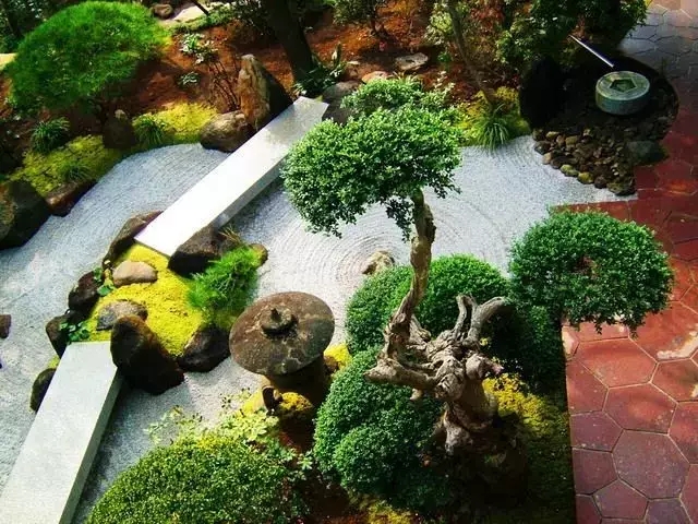 日式庭院 現(xiàn)實(shí)與抽象的結(jié)合