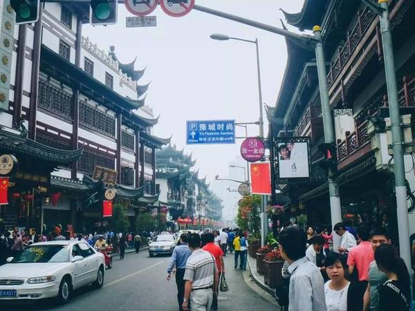 在江南古典園林豫園重拾上海的舊時(shí)光