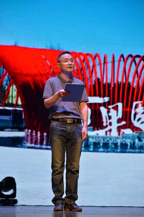 從世園會(huì)到新機(jī)場(chǎng)，這位設(shè)計(jì)師以匠心扮靚城市