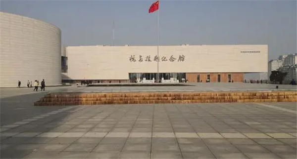 品鑒紅色景觀，追尋紅色記憶