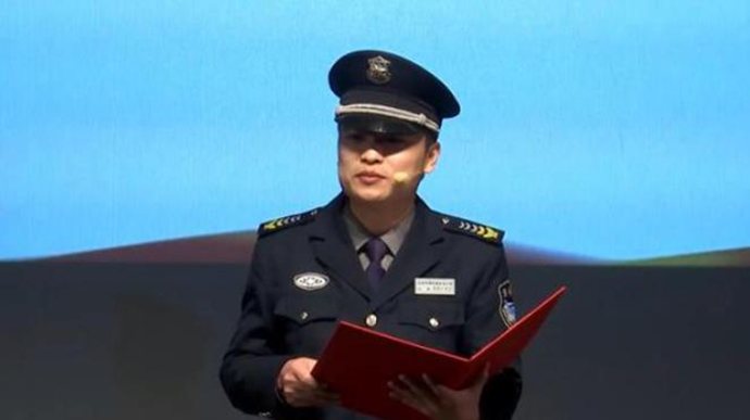“北大保安第一人”將獲風(fēng)景園林本科學(xué)位