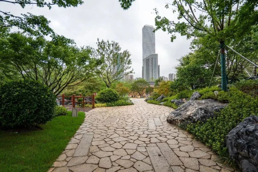 上海世博文化公園“花藝園”完成竣工驗(yàn)收