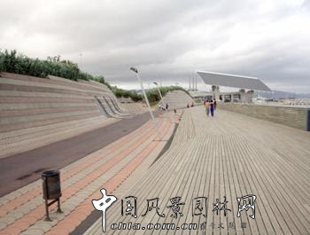 巴塞羅那S-E海濱公園項(xiàng)目賞析