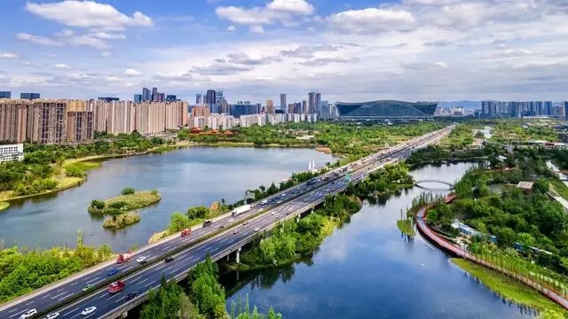 謹防走偏，建“公園城市”要新要美要科學